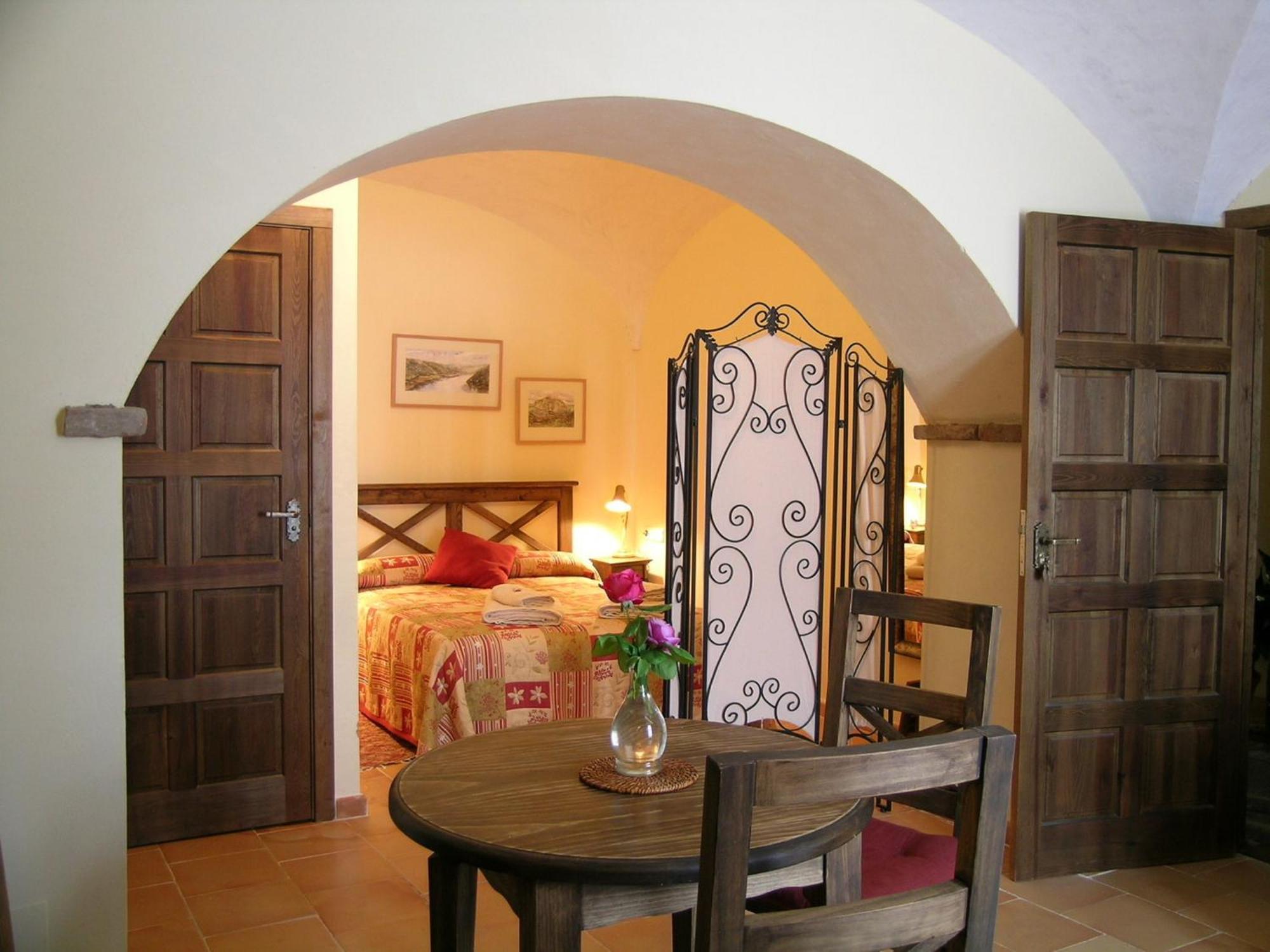 Termas Aqua Libera Guest House Aljucén Exterior photo